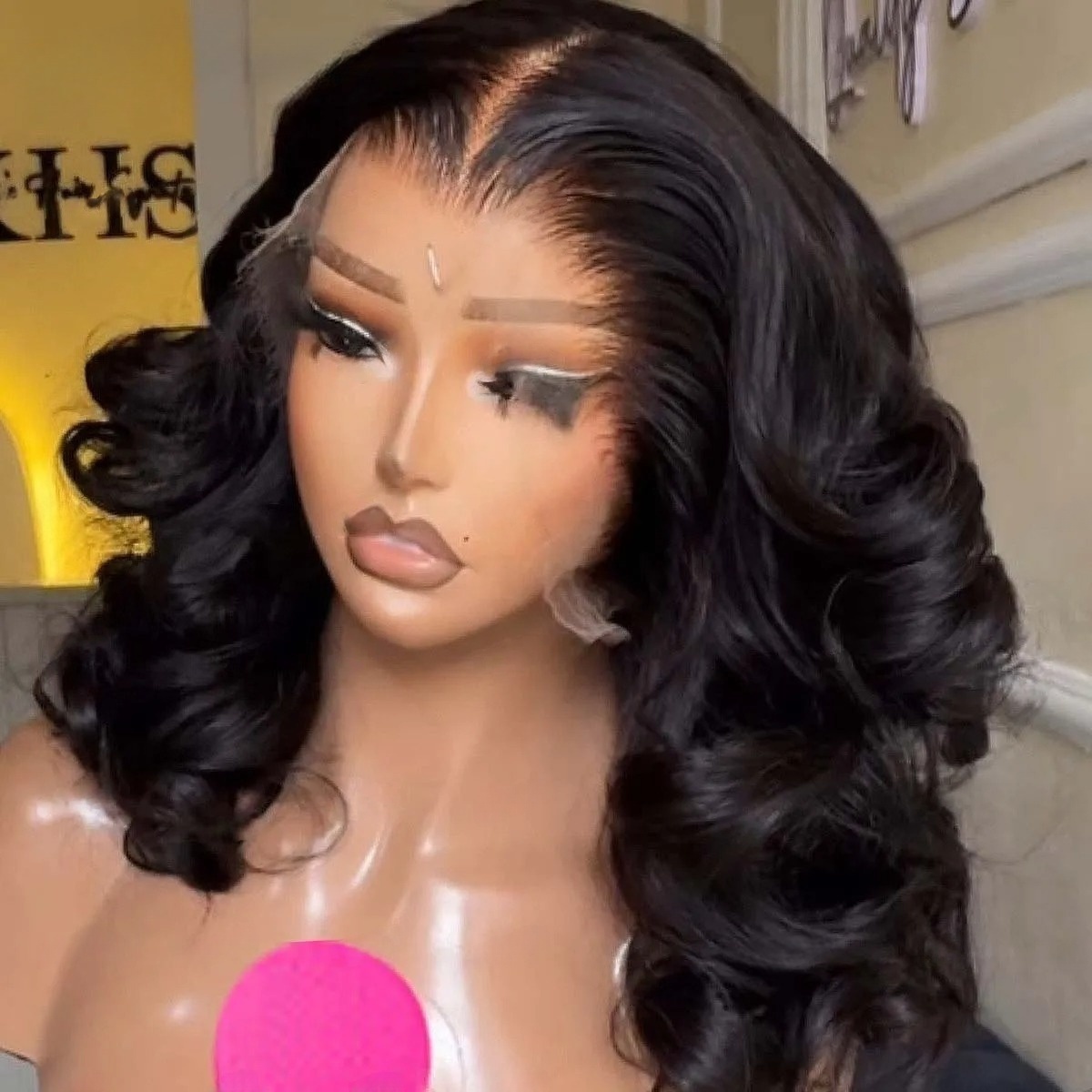 黒髪ショートボブウィッグ　ボディウェーブ　レースフロントウィ - Pre Parted 13X4 Lace Front Bob Wig のレビューと価格